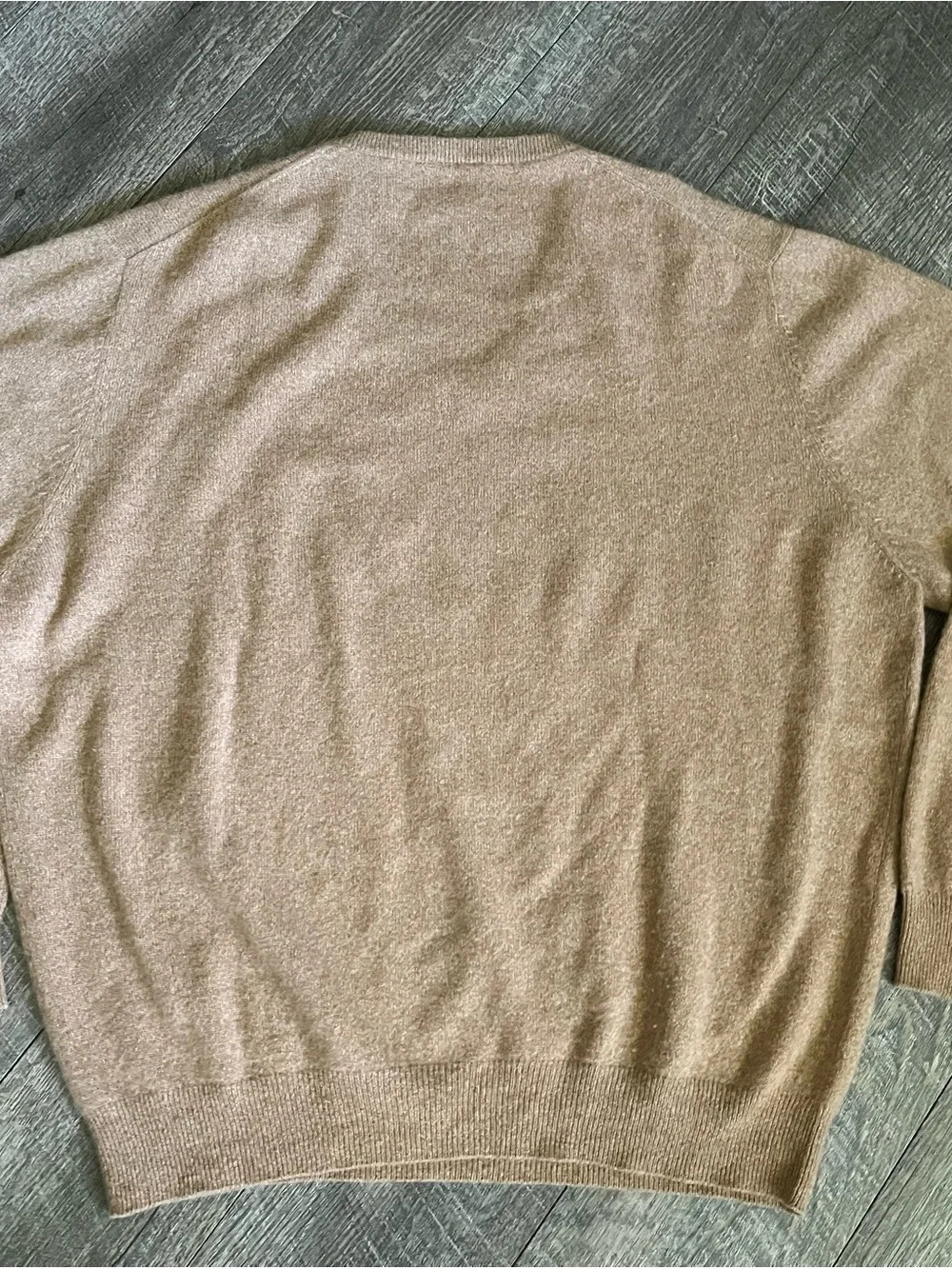 Jos. A. Bank Men's 100 % Cashmere V-Neck Sweater in Brown